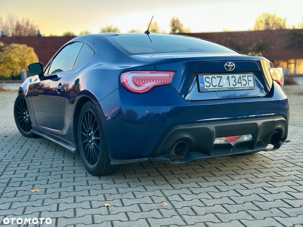 Toyota GT86 2.0 Premium - 4