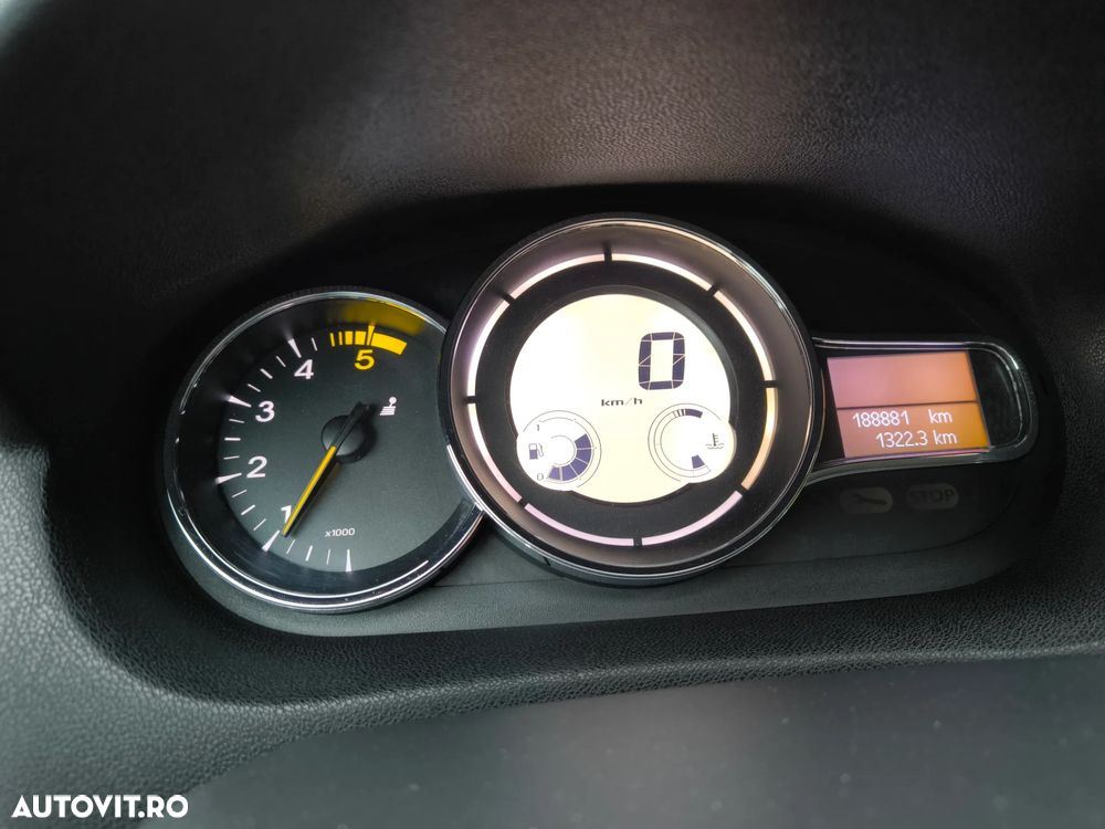 Renault Megane 1.5 dCi Expression - 8