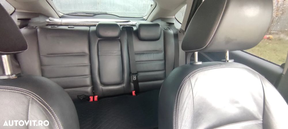 Ford Focus 2.0 TDCI 136 Ghia - 15