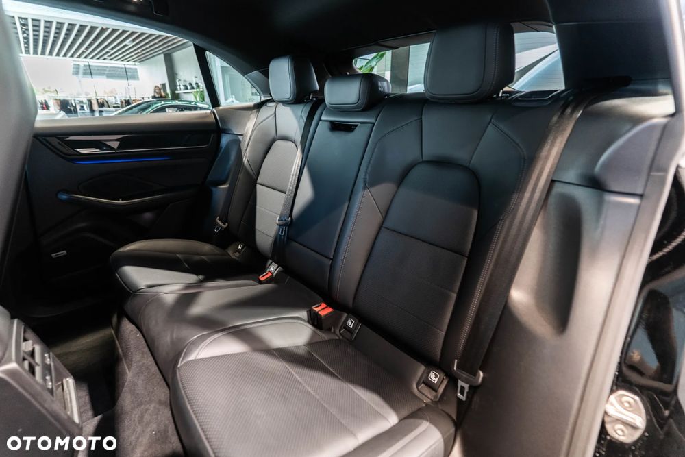 Porsche Macan - 11