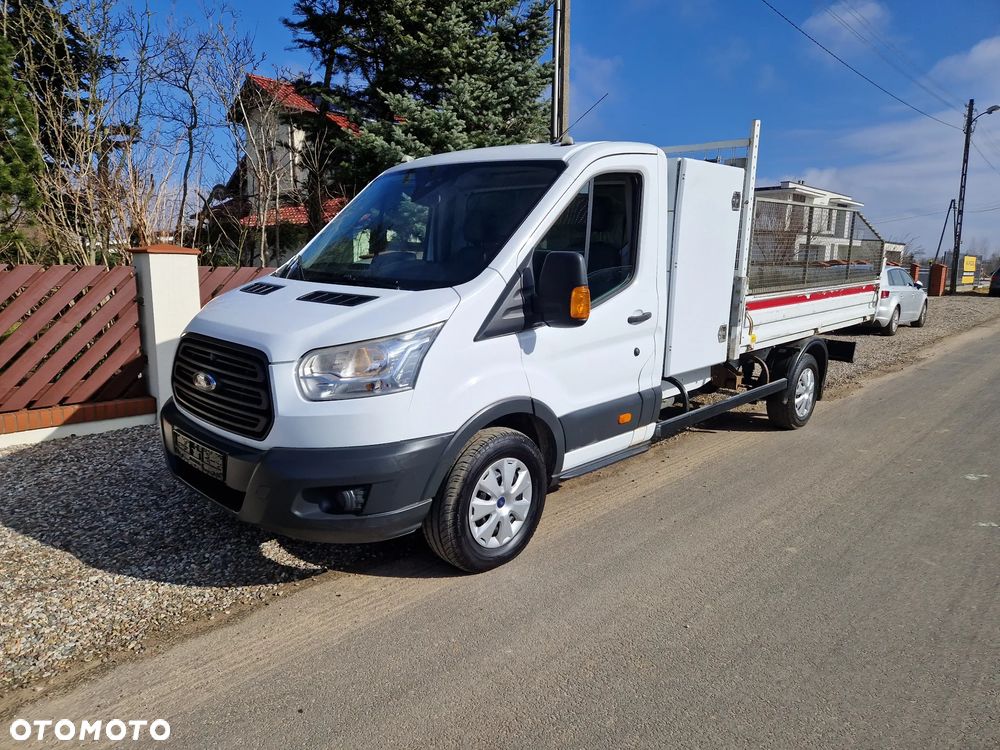 Ford Transit - 1