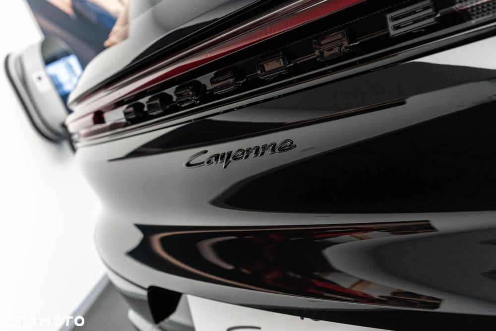 Porsche Cayenne E-Hybrid PHEV Black Edition - 39