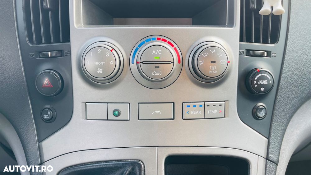 Hyundai H-1 2.5 CRDi Travel Premium - 12