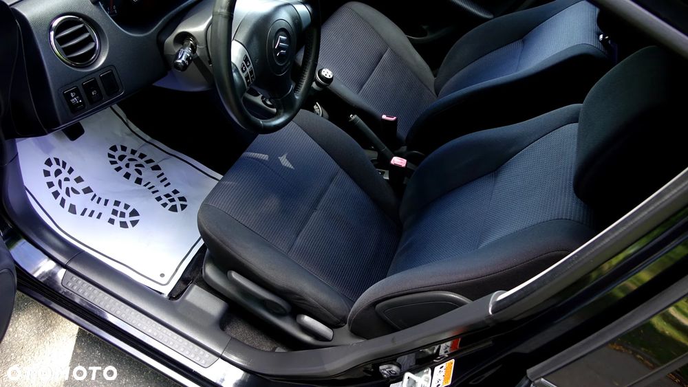 Suzuki Swift 1.3 Black and White - 4