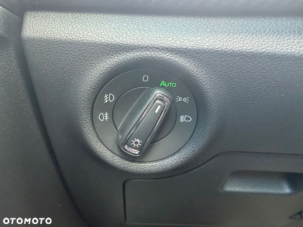 Skoda Kamiq 1.5 TSI Monte Carlo DSG - 26