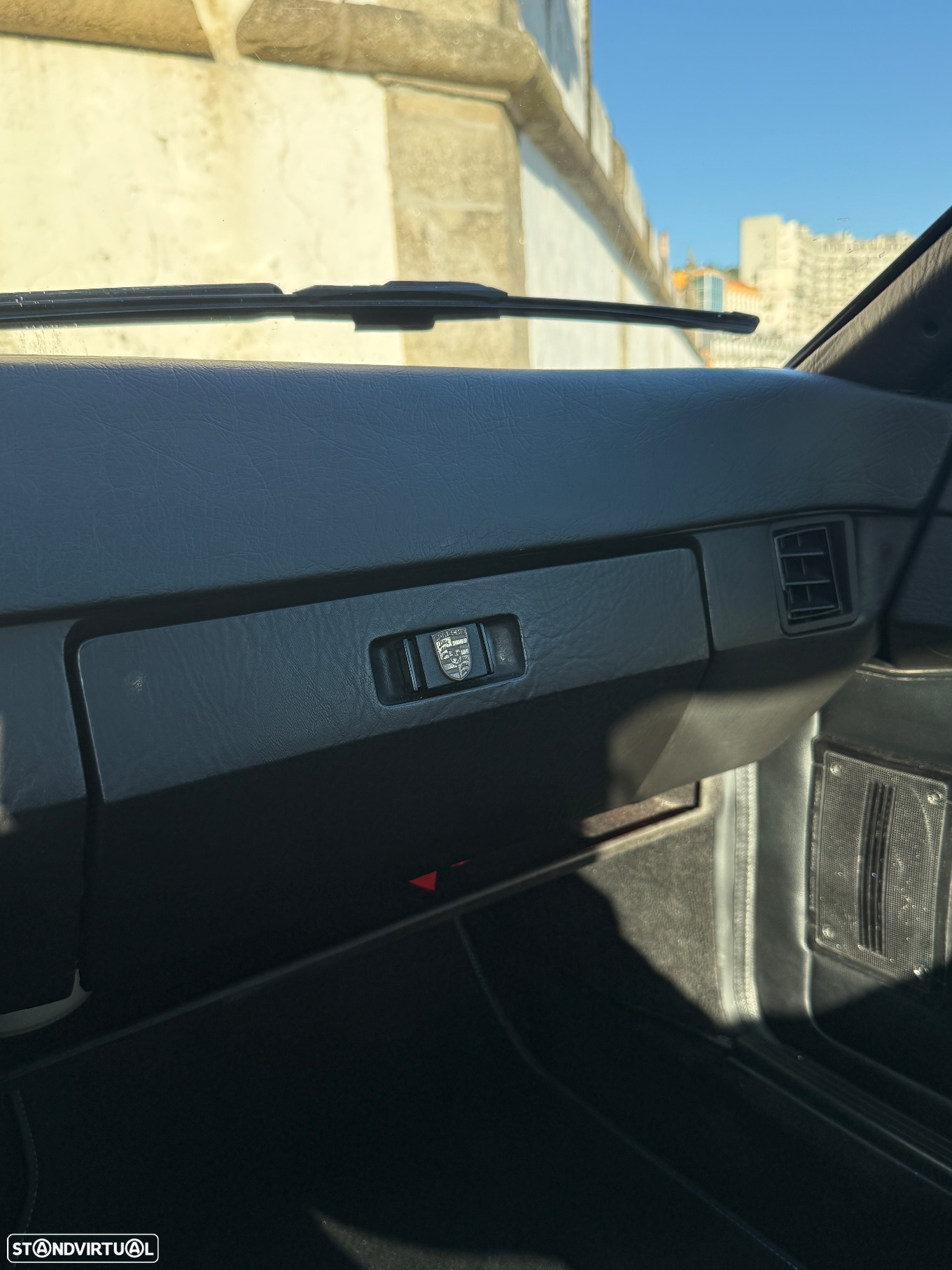 Porsche 944 - 12