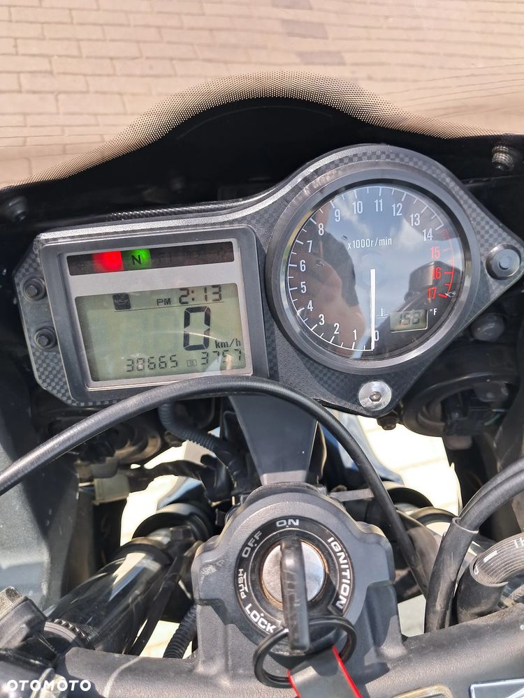 Honda CBR - 7