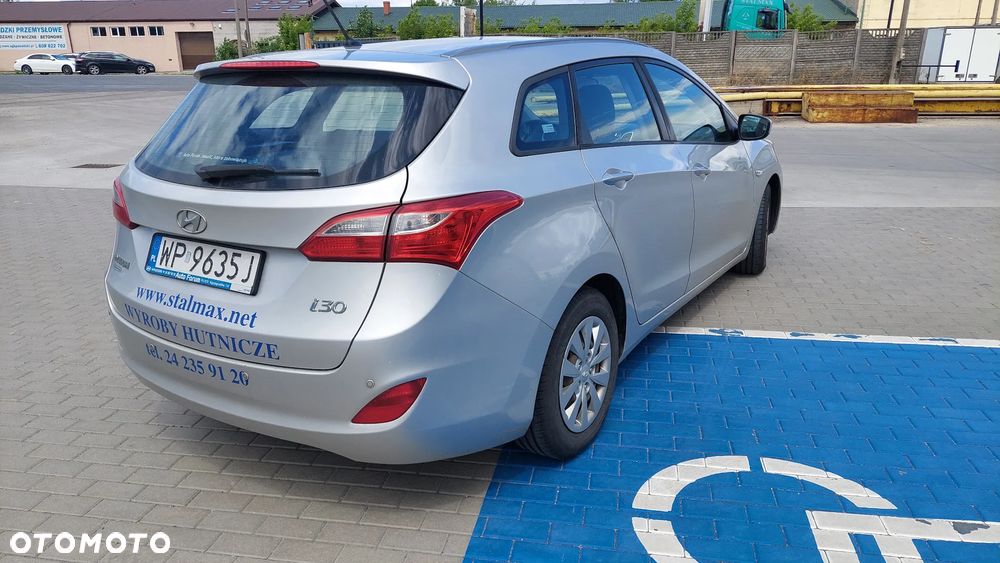 Hyundai i30 1.6 CRDi Classic + - 3