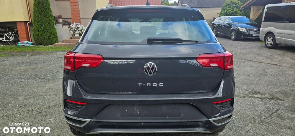 Volkswagen T-Roc - 17