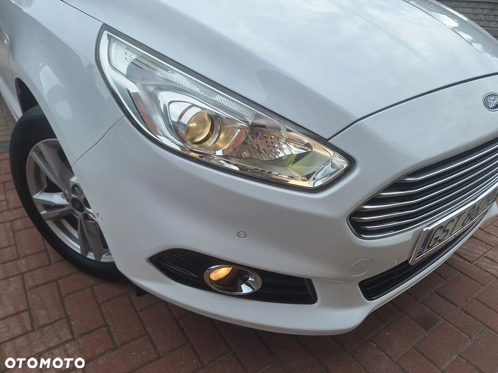 Ford S-Max 2.0 TDCi 4WD Titanium PowerShift - 6