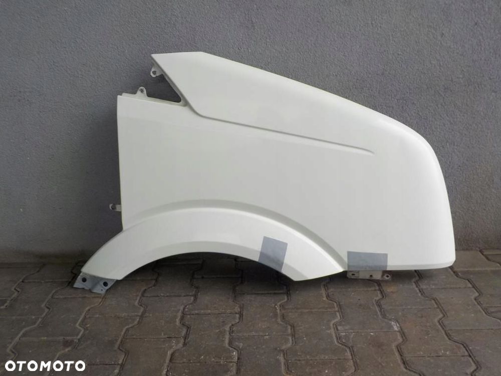 VW CRAFTER BŁOTNIK PRAWY PRZÓD PRZEDNI - 1