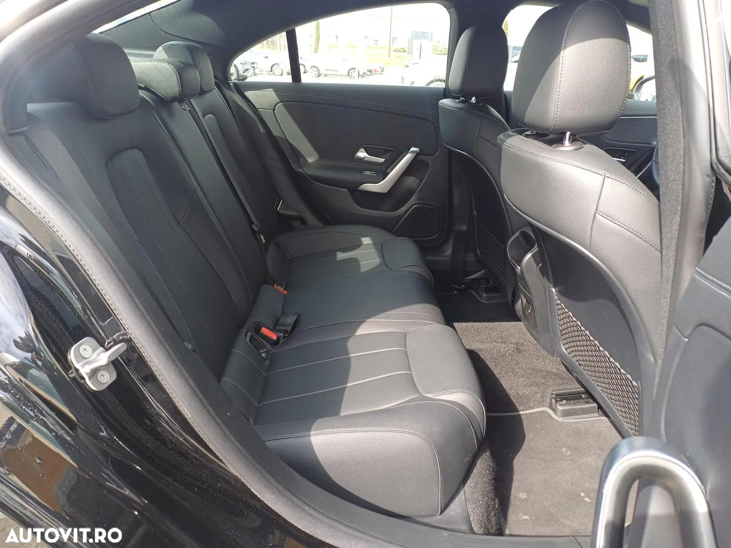 Mercedes-Benz CLA 180 7G-DCT - 19