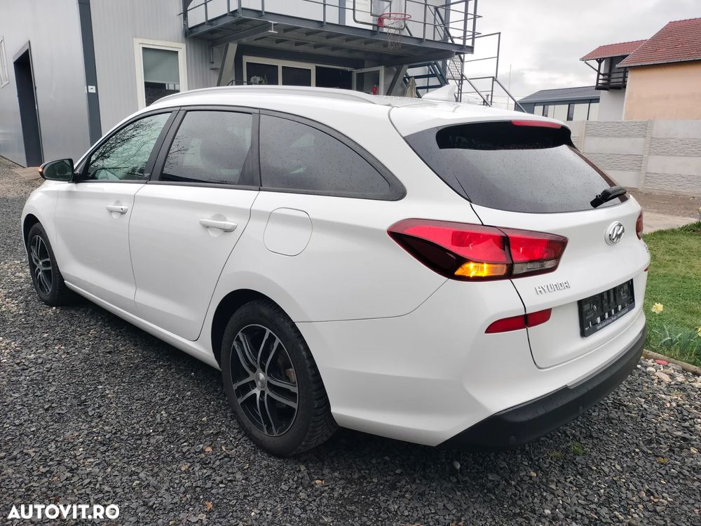 Hyundai i30 1.4 T-GDI Style - 4