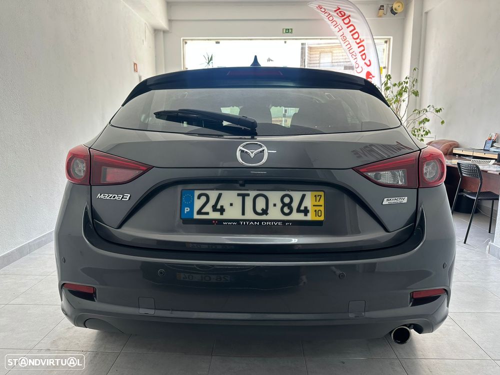 Mazda 3 Hatchback 1.5 Sky-D Excellence Navi - 4