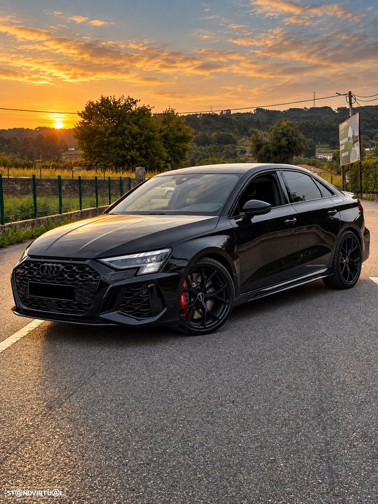 Audi RS3 Limousine TFSI quattro S tronic - 1