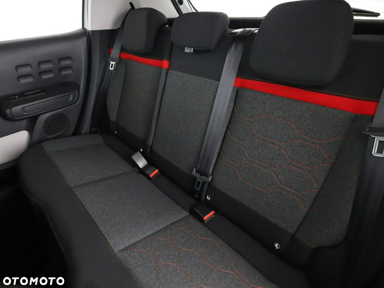 Citroën C3 1.2 PureTech Shine EAT6 - 17