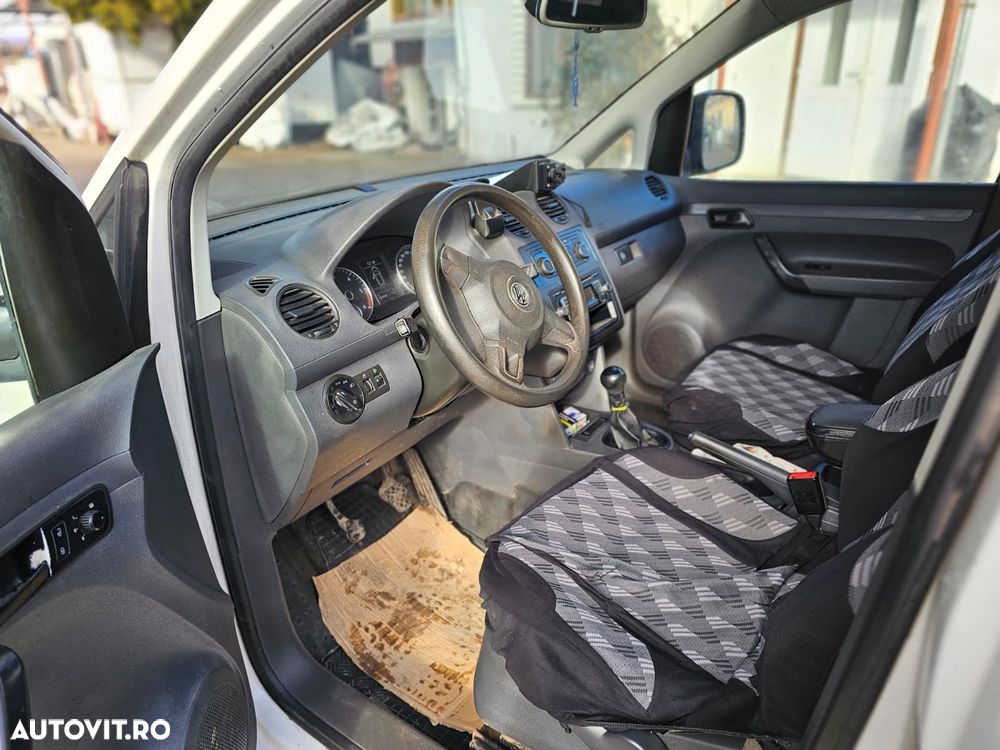 Volkswagen Caddy - 10
