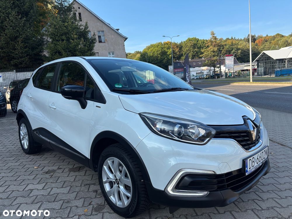 Renault Captur 2018 photo 2
