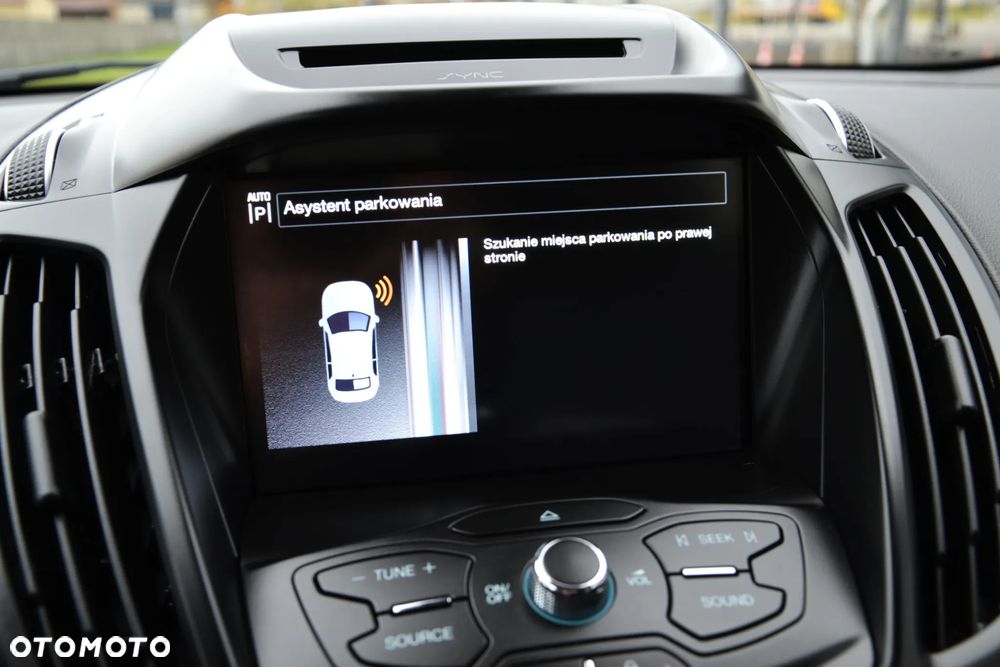 Ford Kuga 2.0 TDCi FWD Titanium - 8