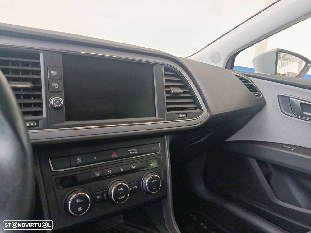 SEAT Leon 1.6 TDI Style S/S - 19