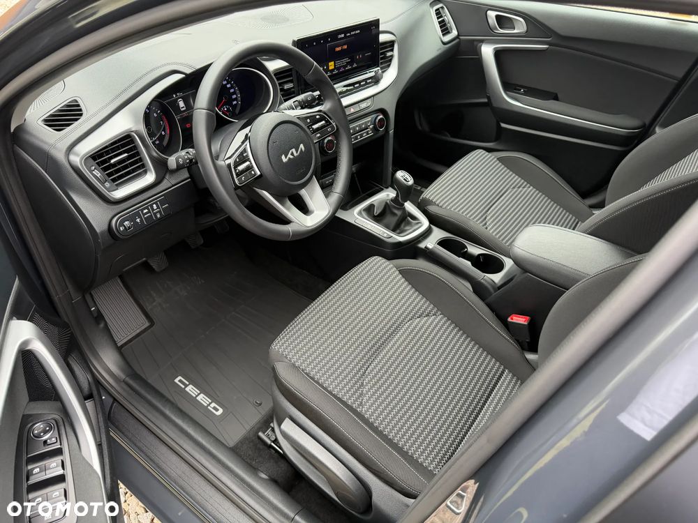 Kia Ceed 1.5 T-GDI M - 5