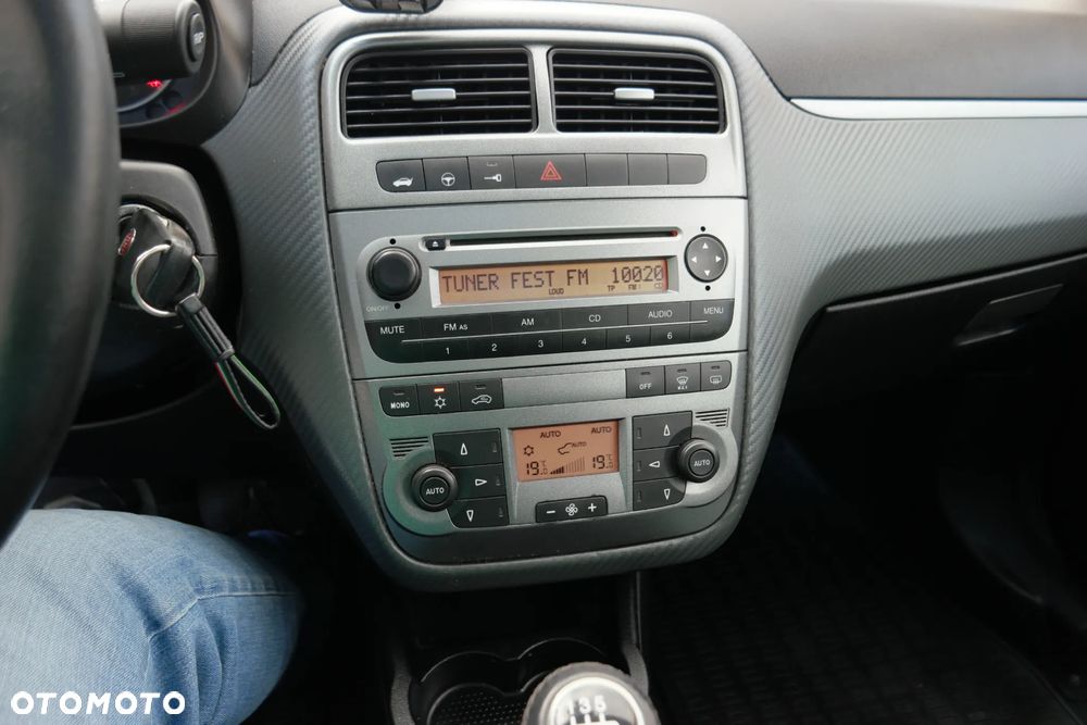 Fiat Grande Punto 1.4 8V Dynamic - 26