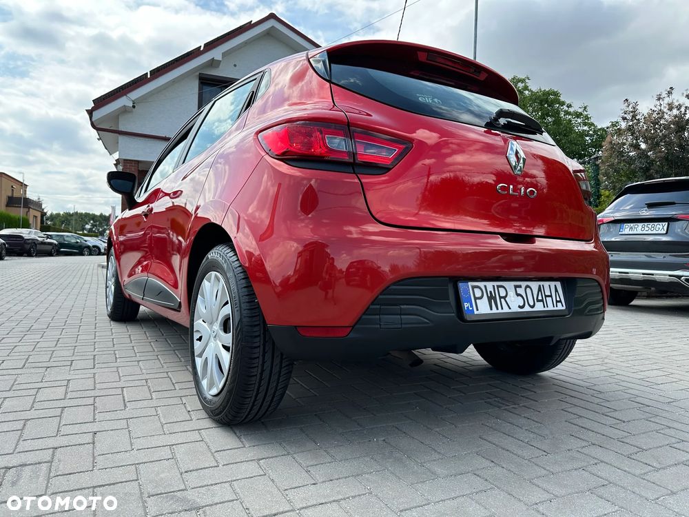 Renault Clio - 32