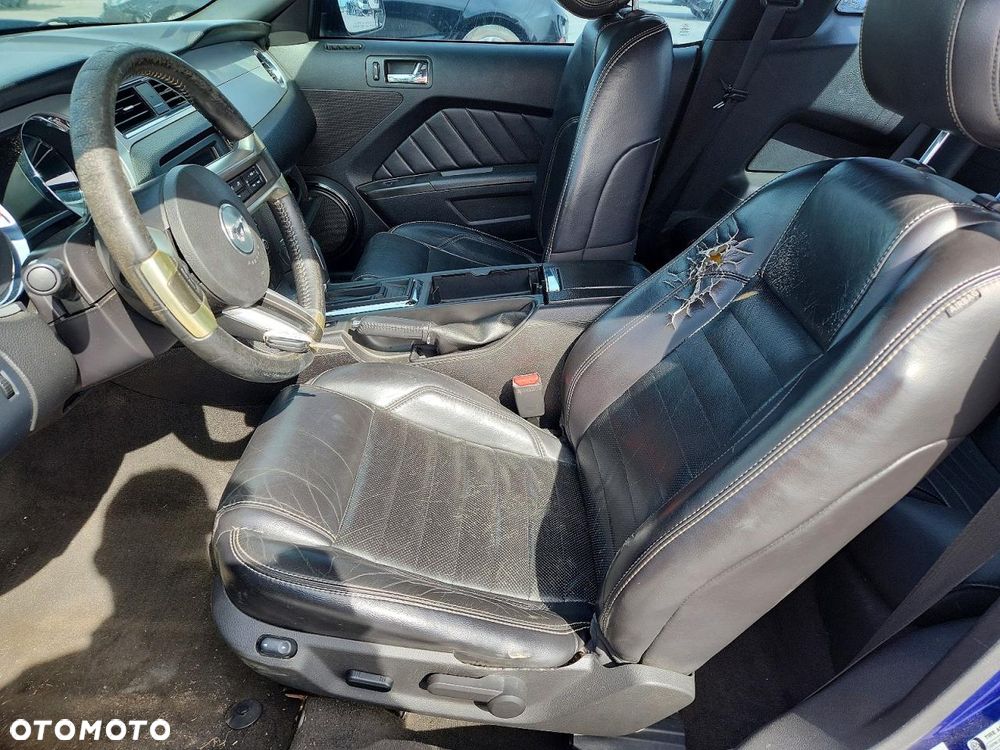 Ford Mustang 3.7 V6 Premium - 9