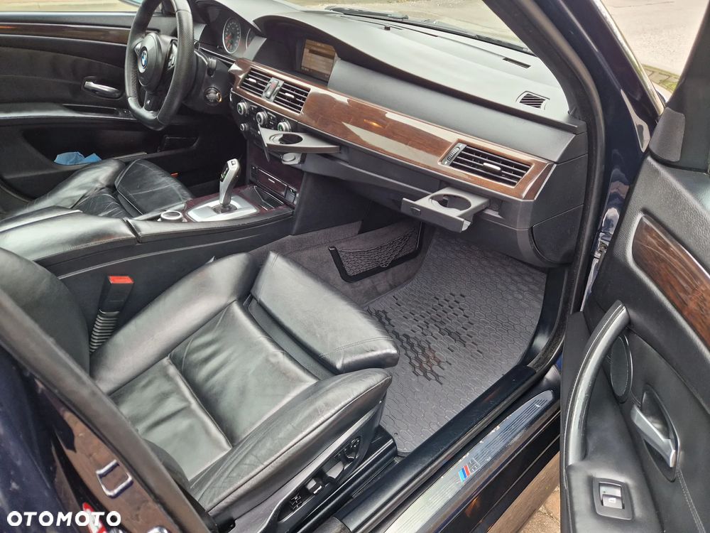 BMW Seria 5 530d xDrive Edition Sport - 7