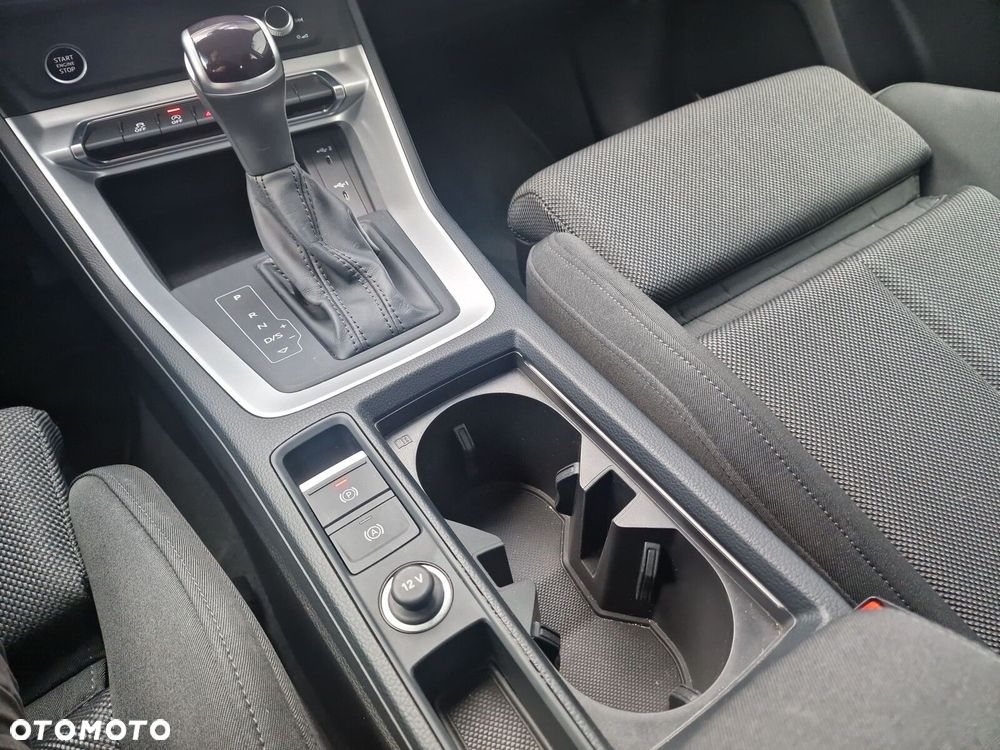 Audi Q3 35 TFSI S tronic - 16
