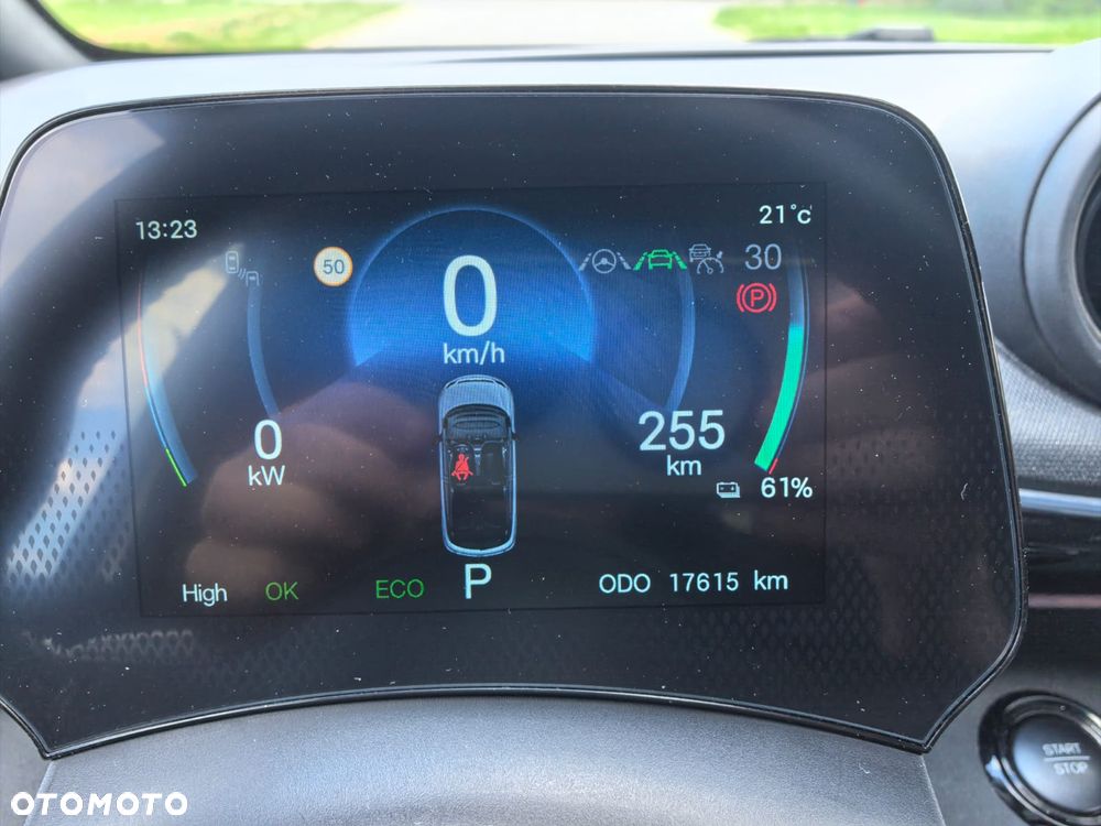 BYD Dolphin 60.4kWh Design - 5