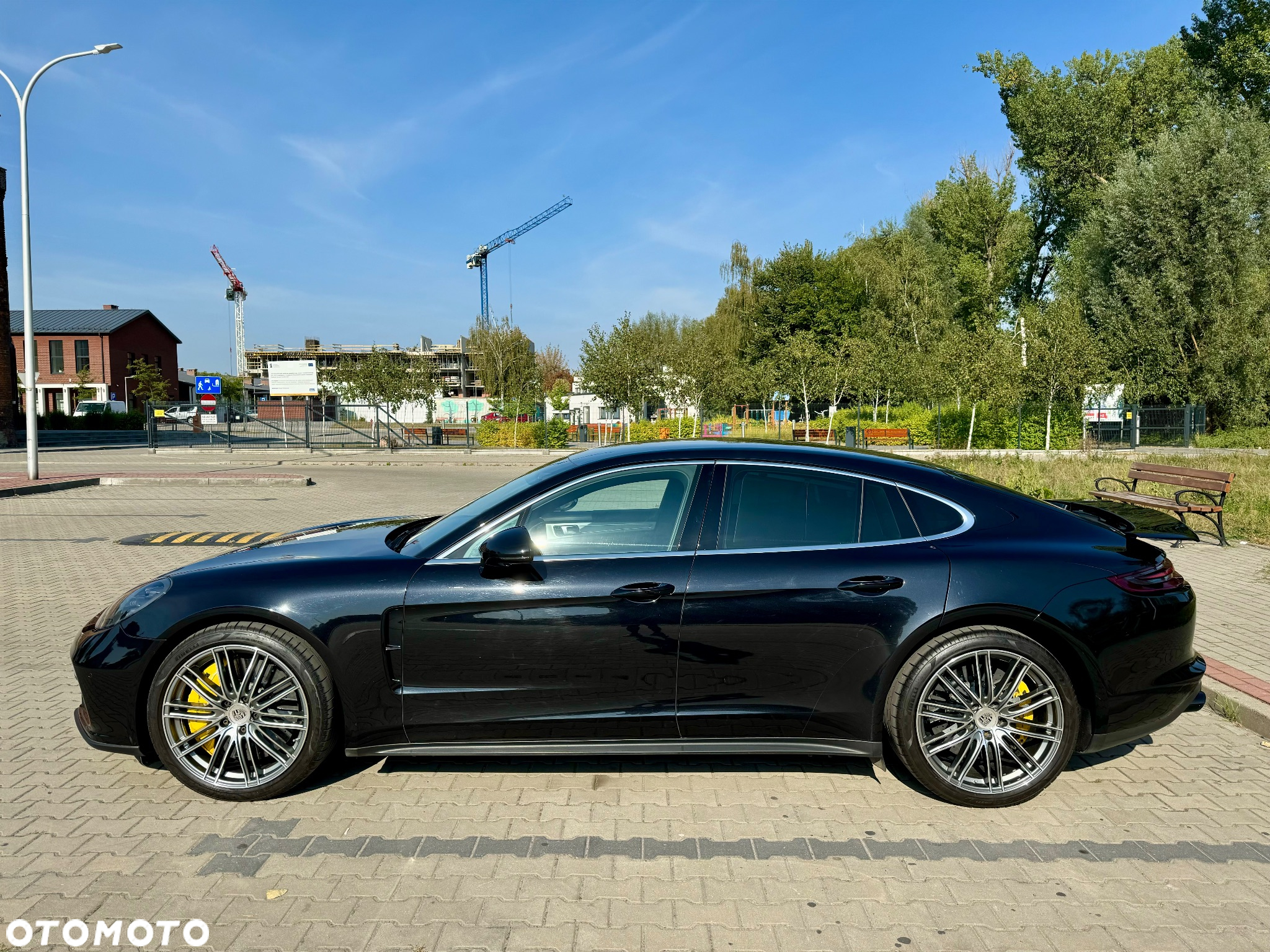 Porsche Panamera Turbo - 11