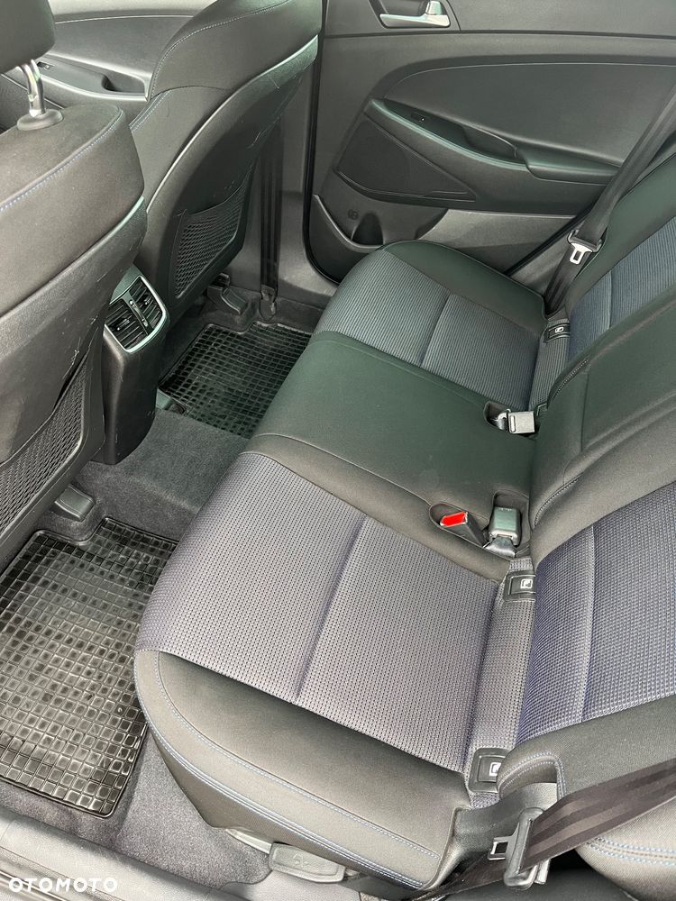 Hyundai Tucson 2.0 CRDI Comfort 4WD - 27
