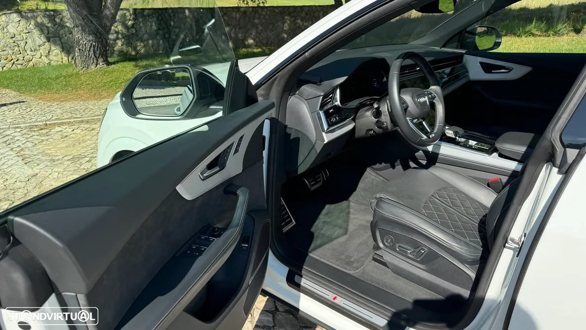 Audi SQ8 TFSI quattro Tiptronic - 22