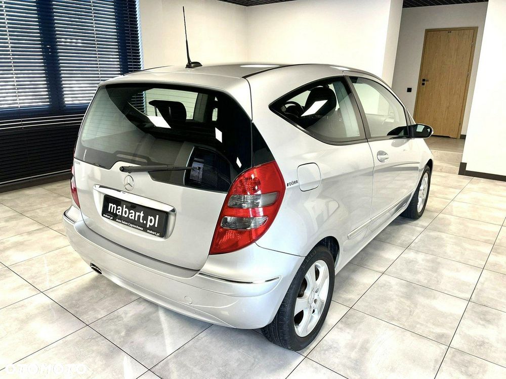 Mercedes-Benz Klasa A 170 BlueEFFICIENCY Avantgarde - 4