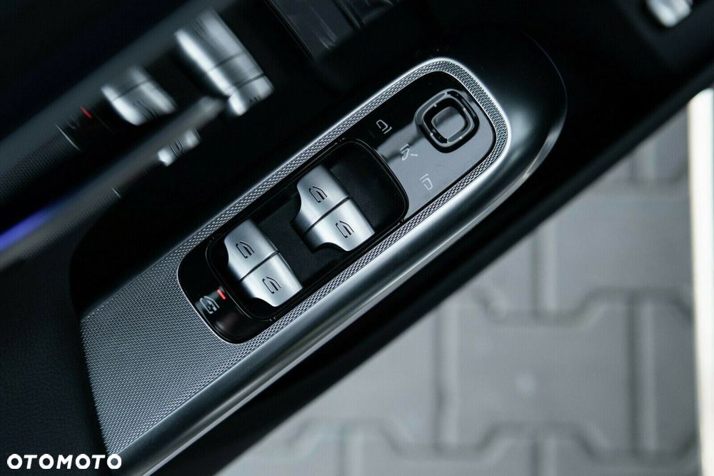 Mercedes-Benz Klasa E - 19