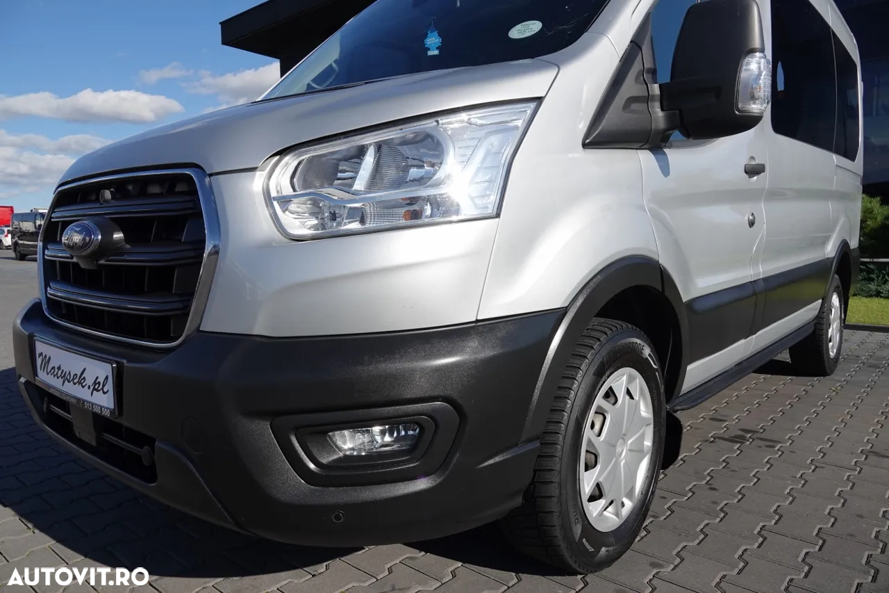 Ford TRANSIT / 6 locuri + Acces scaun cu rotile / Pentru persoane cu dizabilități / 2021 / DUPĂ CONTRACTUL DE SERVICE - 10