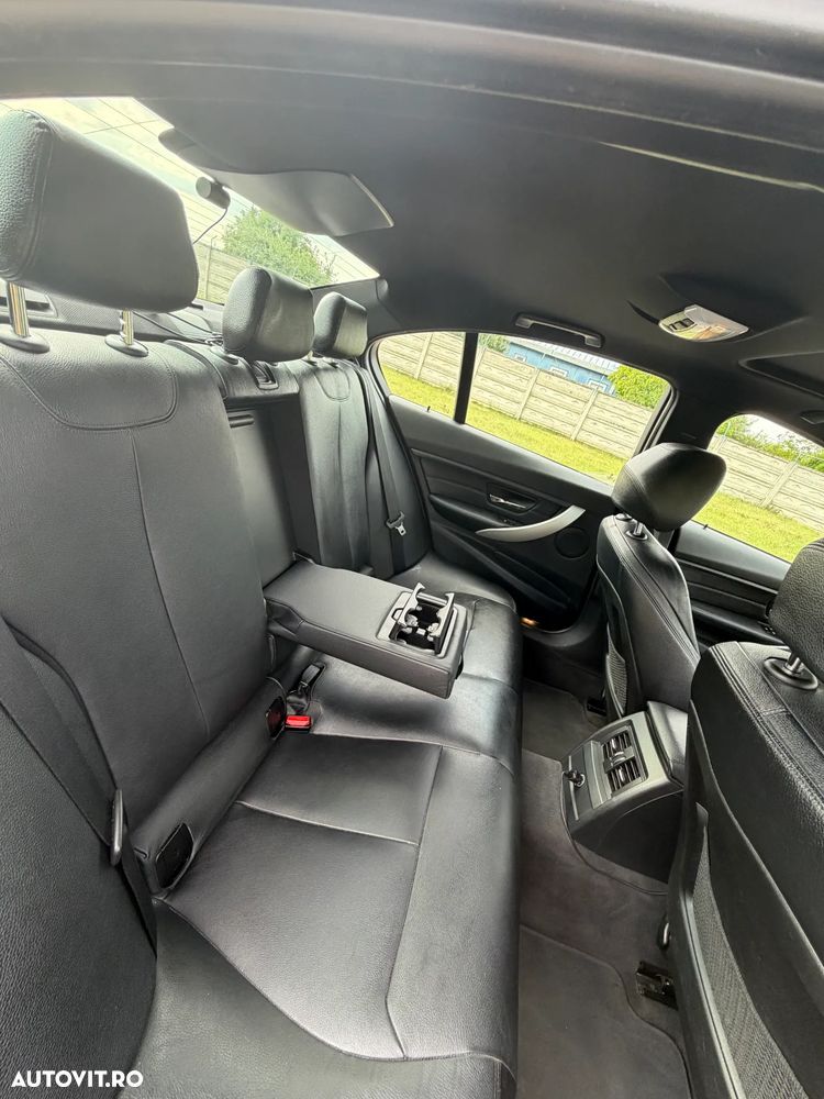 BMW Seria 3 320d DPF Aut. - 15