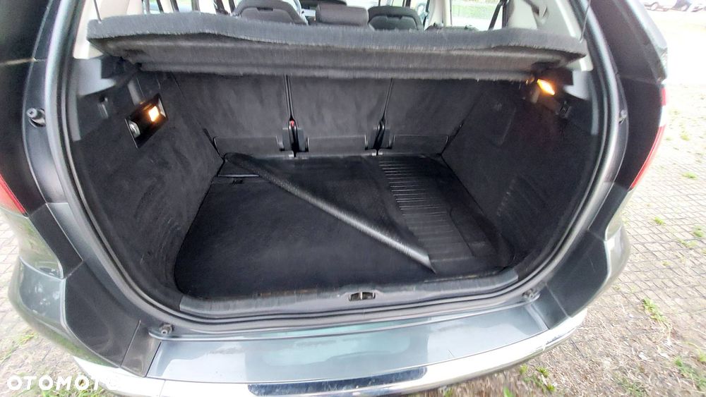 Citroën C4 Picasso - 9