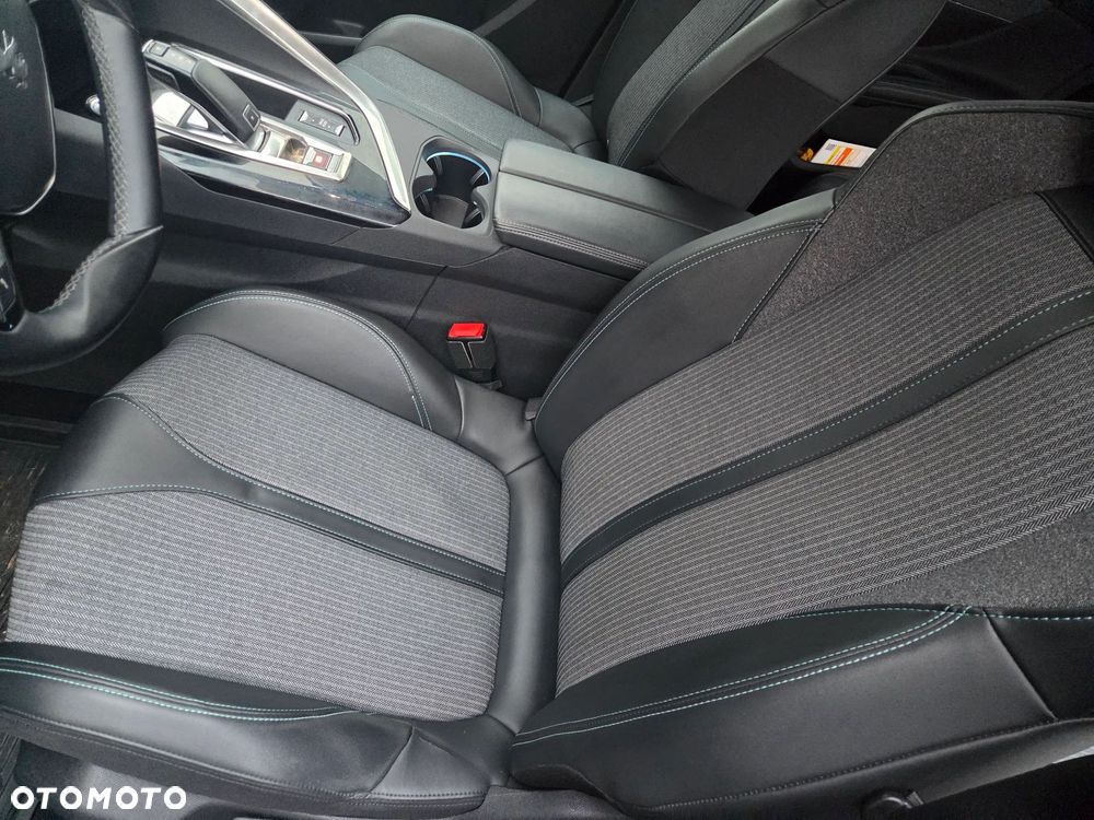 Peugeot 3008 1.2 PureTech Allure Pack S&S EAT8 - 12