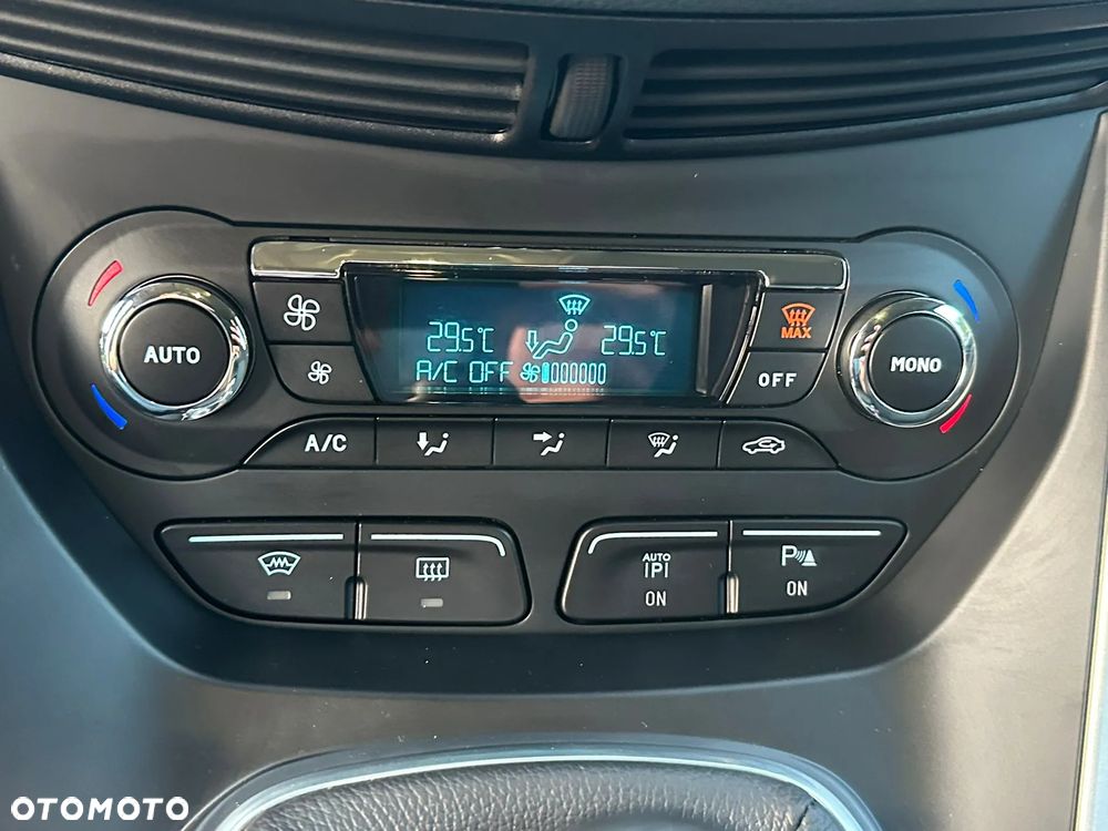 Ford C-MAX 1.6 EcoBoost Titanium - 23