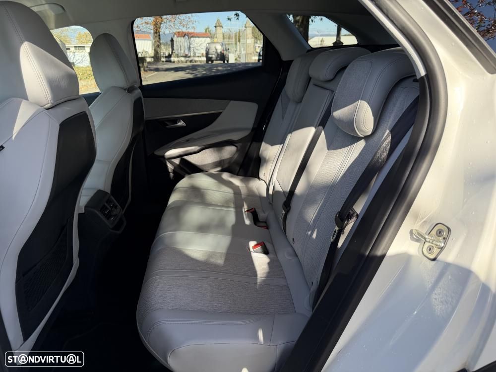 Peugeot 3008 1.6 BlueHDi GT Line EAT6 - 21