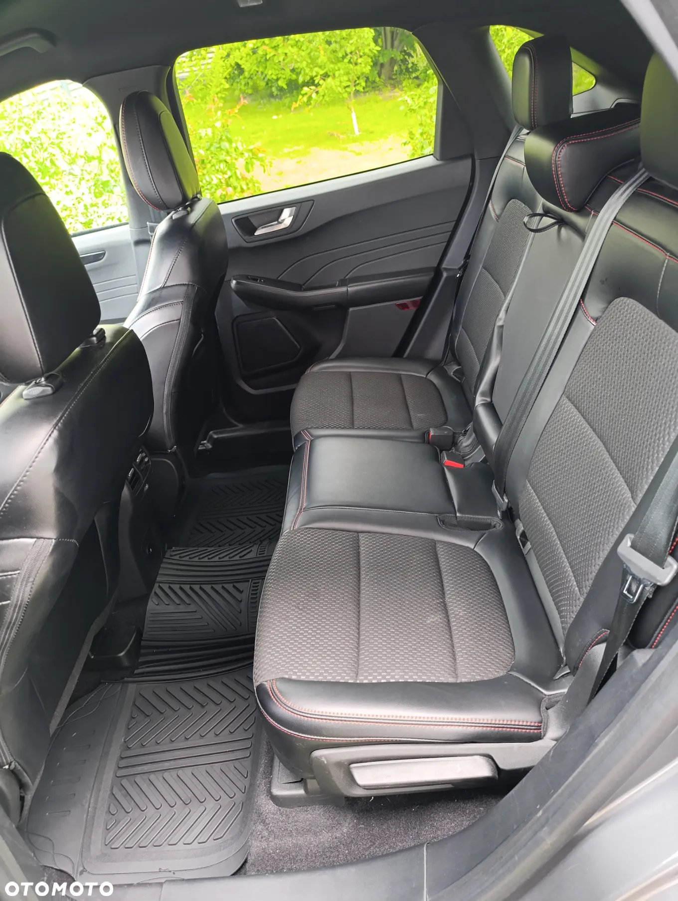 Ford Kuga 1.5 EcoBoost FWD ST-Line - 5
