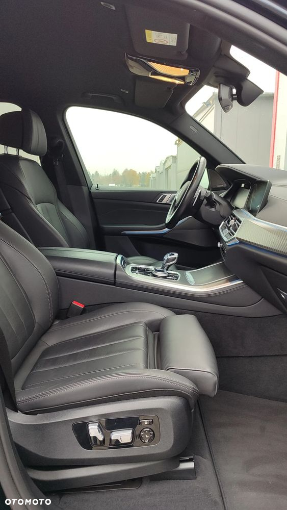 BMW X5 xDrive45e - 19
