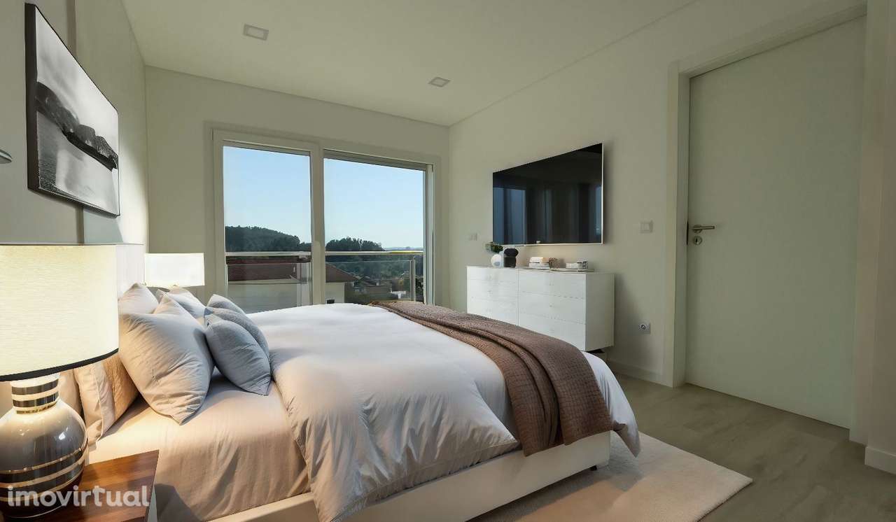 Moradia T3+1  com garagem, terraços e lote de terreno. Junto a Coimbra - Grande imagem: 4/25