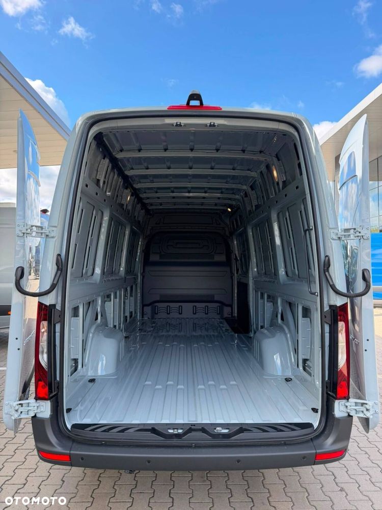 Mercedes-Benz Sprinter 317 CDI KA OM654 długi PRO - 11