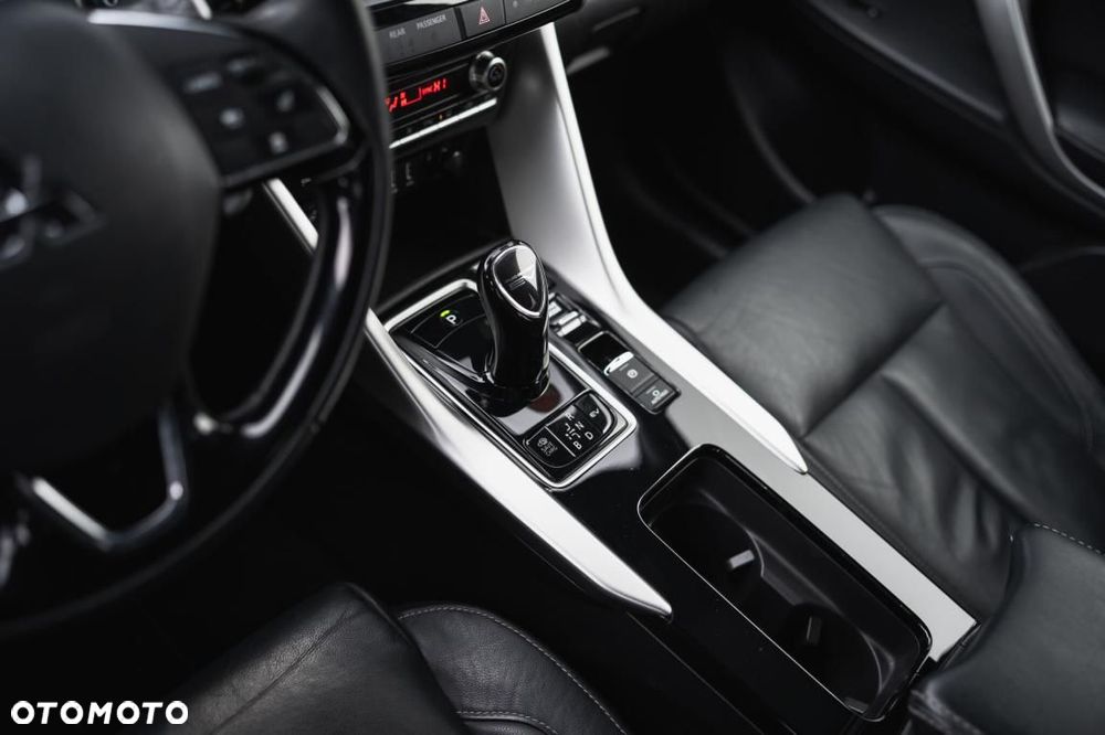 Mitsubishi Eclipse Cross - 24