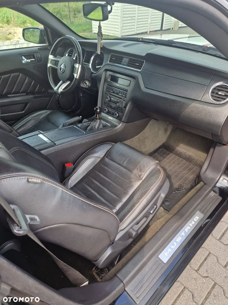 Ford Mustang 5.0 Ti-VCT V8 Black Shadow Edition - 27