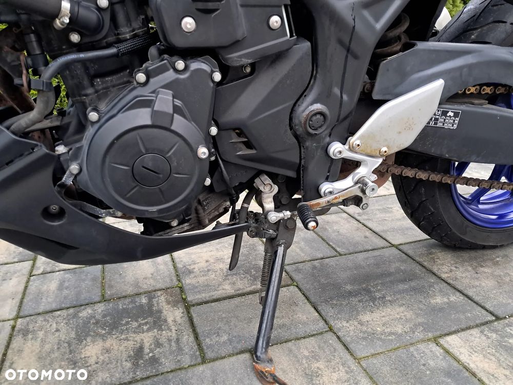 Yamaha MT - 16