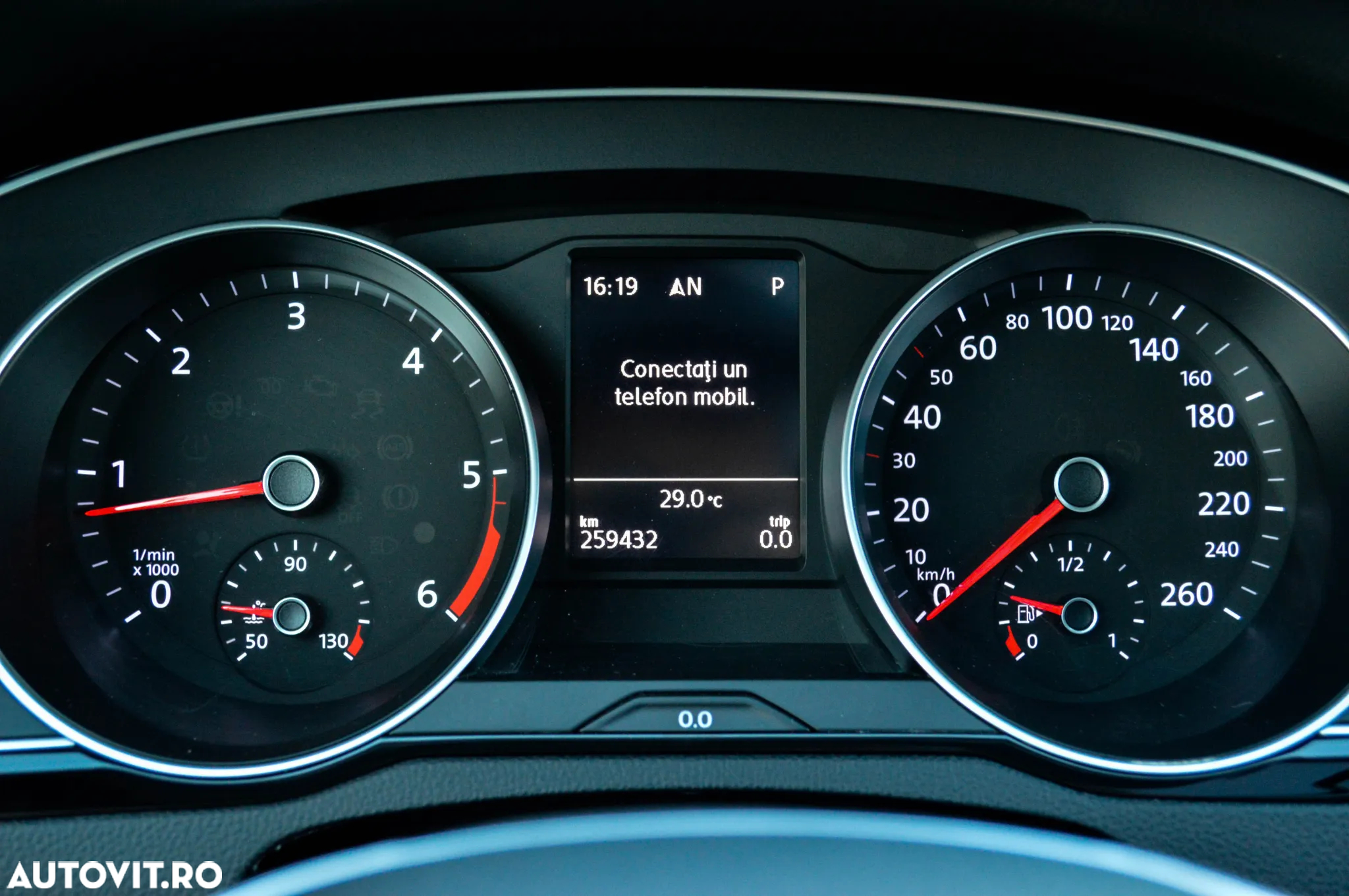 Volkswagen Passat Variant 2.0 TDI DSG (BlueMotion Technology) Comfortline - 20